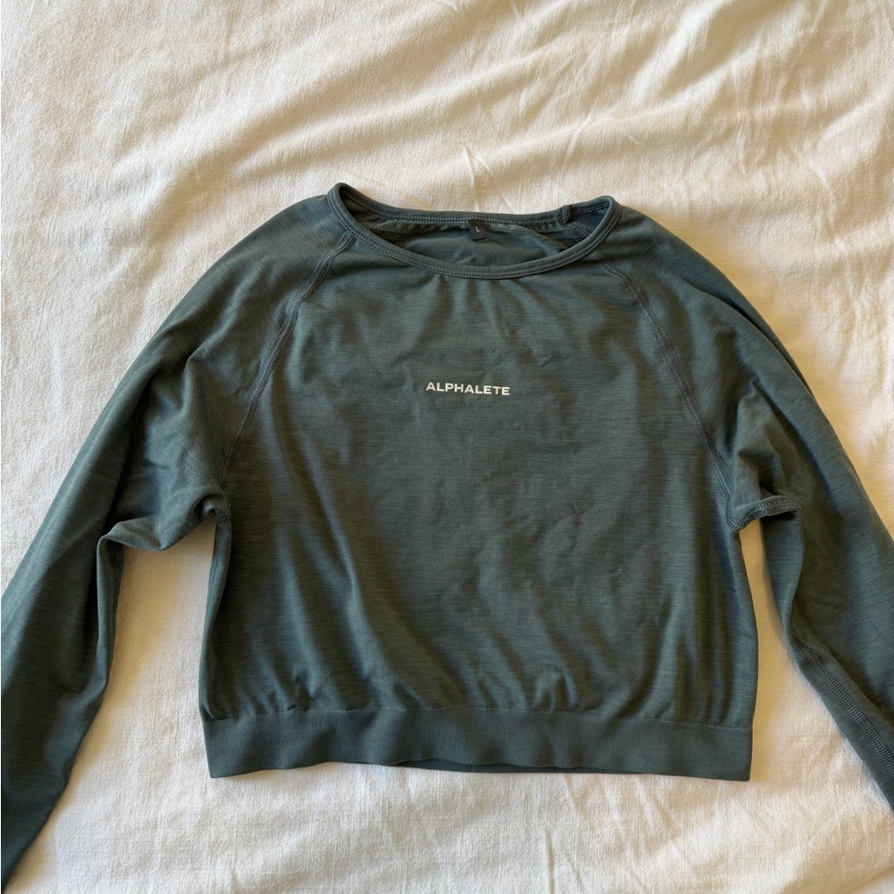 Alphalete Women's Grey Long Sleeve Top